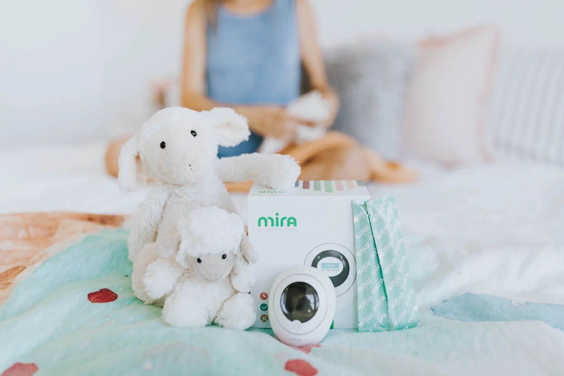 Mira Fertility Tracking Monitor Kit with 10 Ovulation Test Wands and Connected App, Patented Smart System Predicts Ovulation with Actual LH Hormone Concentrations